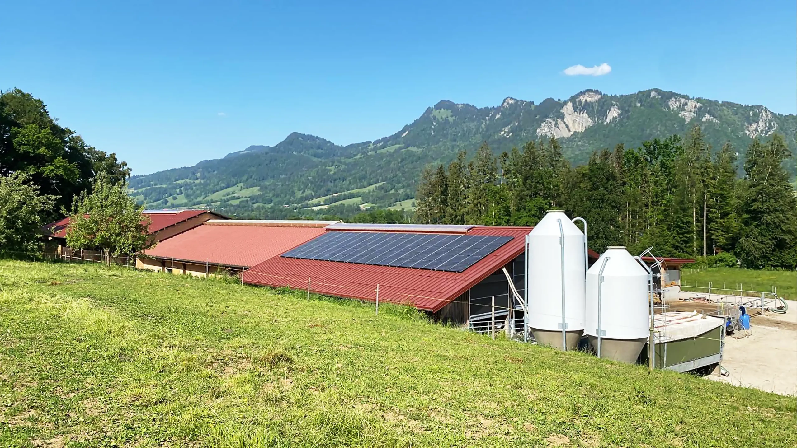 Séchoir en grange photovoltaïque